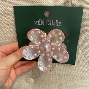 Wild Fable Pink Pearl Flower Hair Clip | NWT | NEVER USED